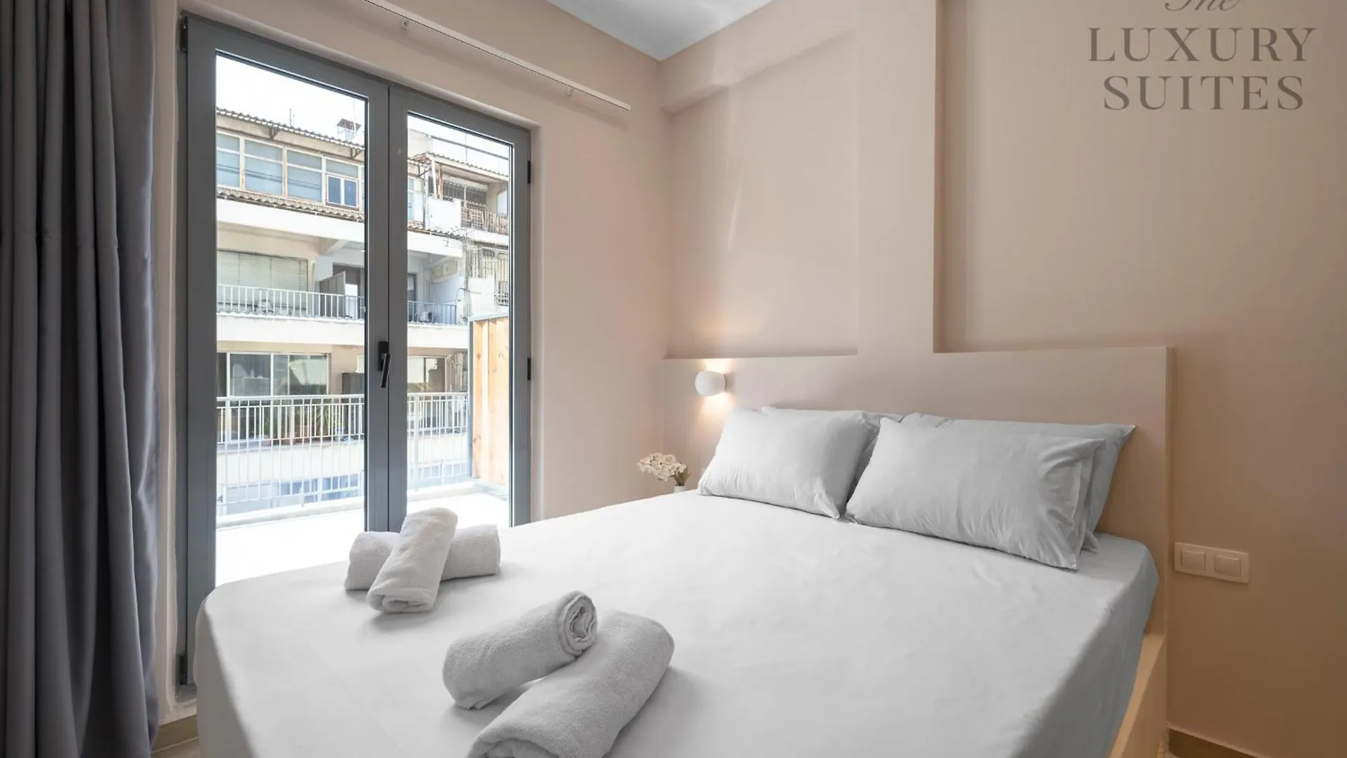 Aelia Jacuzzi Suite, The Luxury Suites Thessaloníki Lägenhet